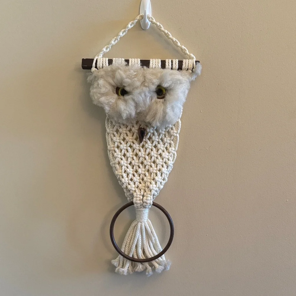 Macrame Owl Wall Hanging Boho Decor Handmade Fiber Art‎